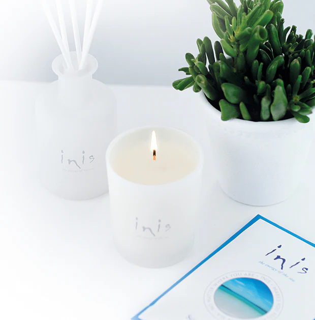 Inis Scented Candle – 190 g/6.7 oz - Image 4