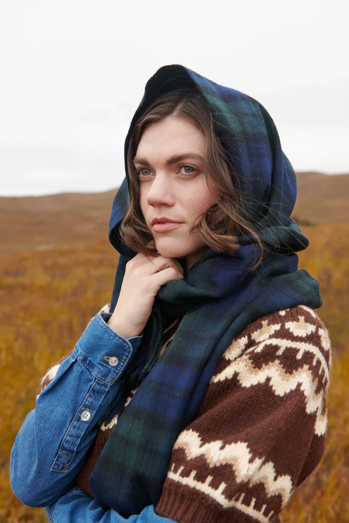 Islander Lambswool Scarf - Image 17