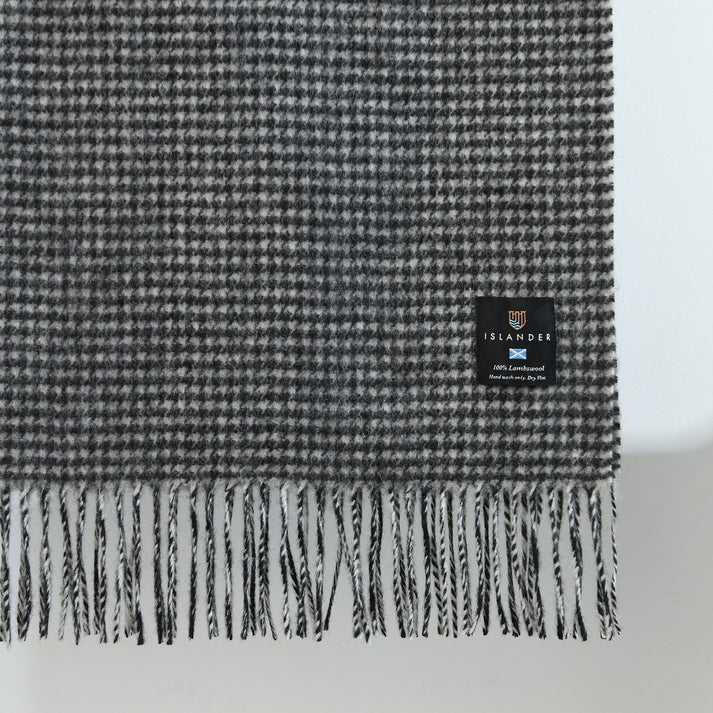 Islander Lambswool Scarf - Image 8