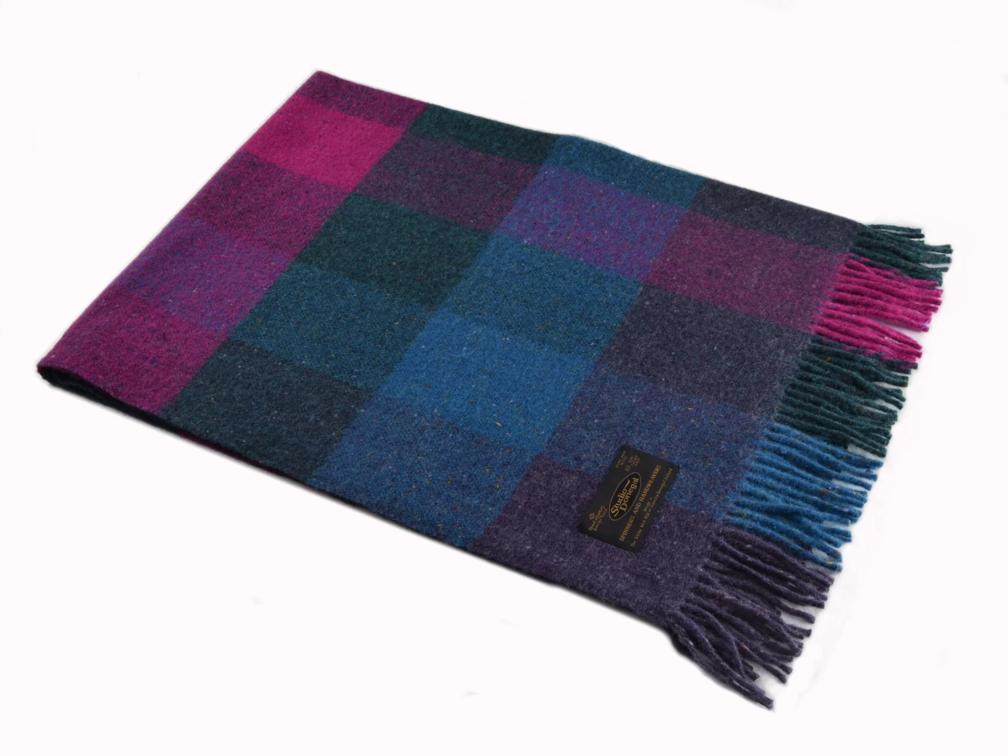 Large Checks Handwoven Throw Blanket - Image 2