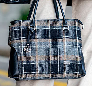 Mucros Weavers Emily Tweed Bag - Image 4