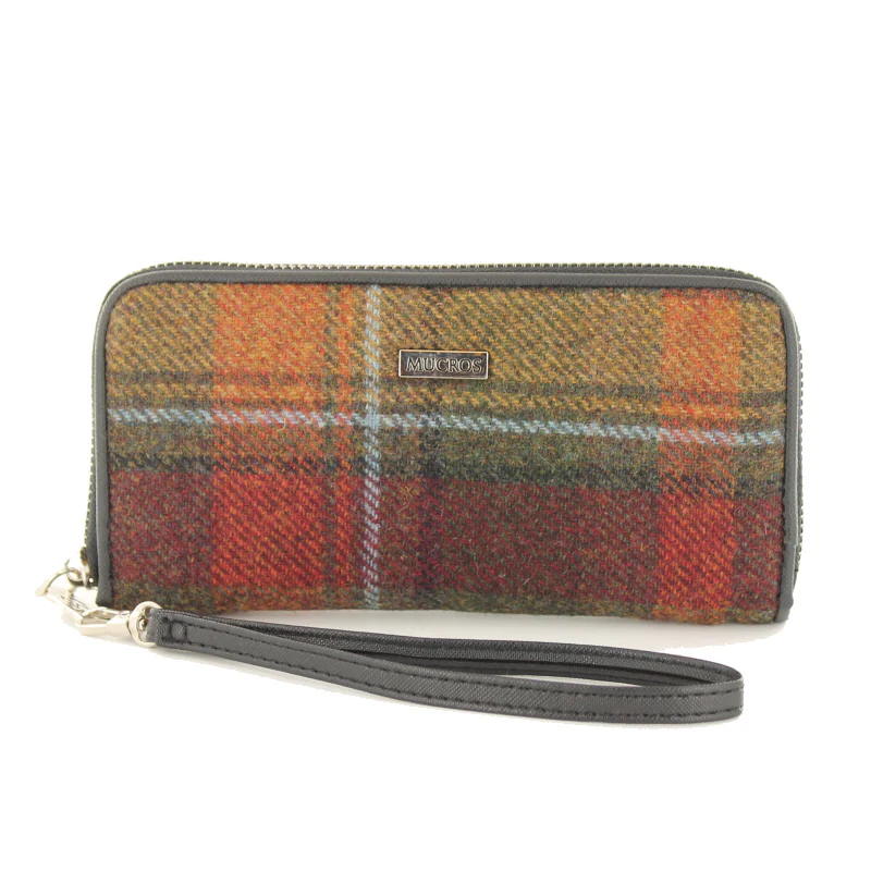 Mucros Weavers Irish Tweed Women's Wallets - Image 4