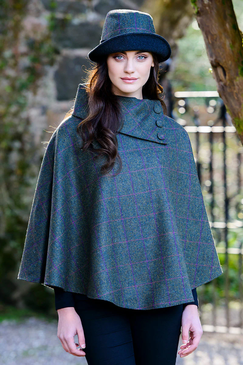 Mucros Weavers Poncho - Image 11