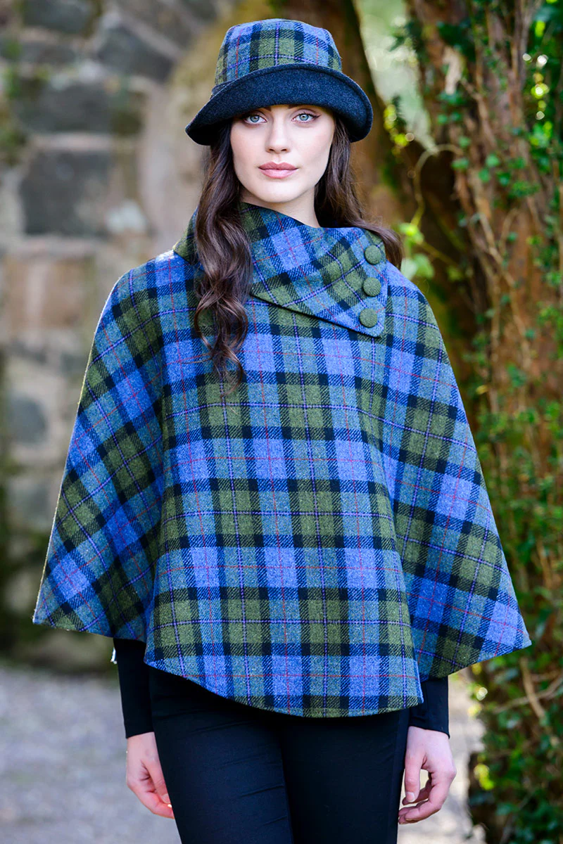 Mucros Weavers Poncho - Image 15
