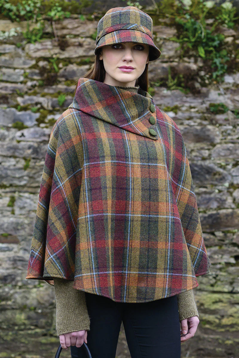 Mucros Weavers Poncho - Image 18