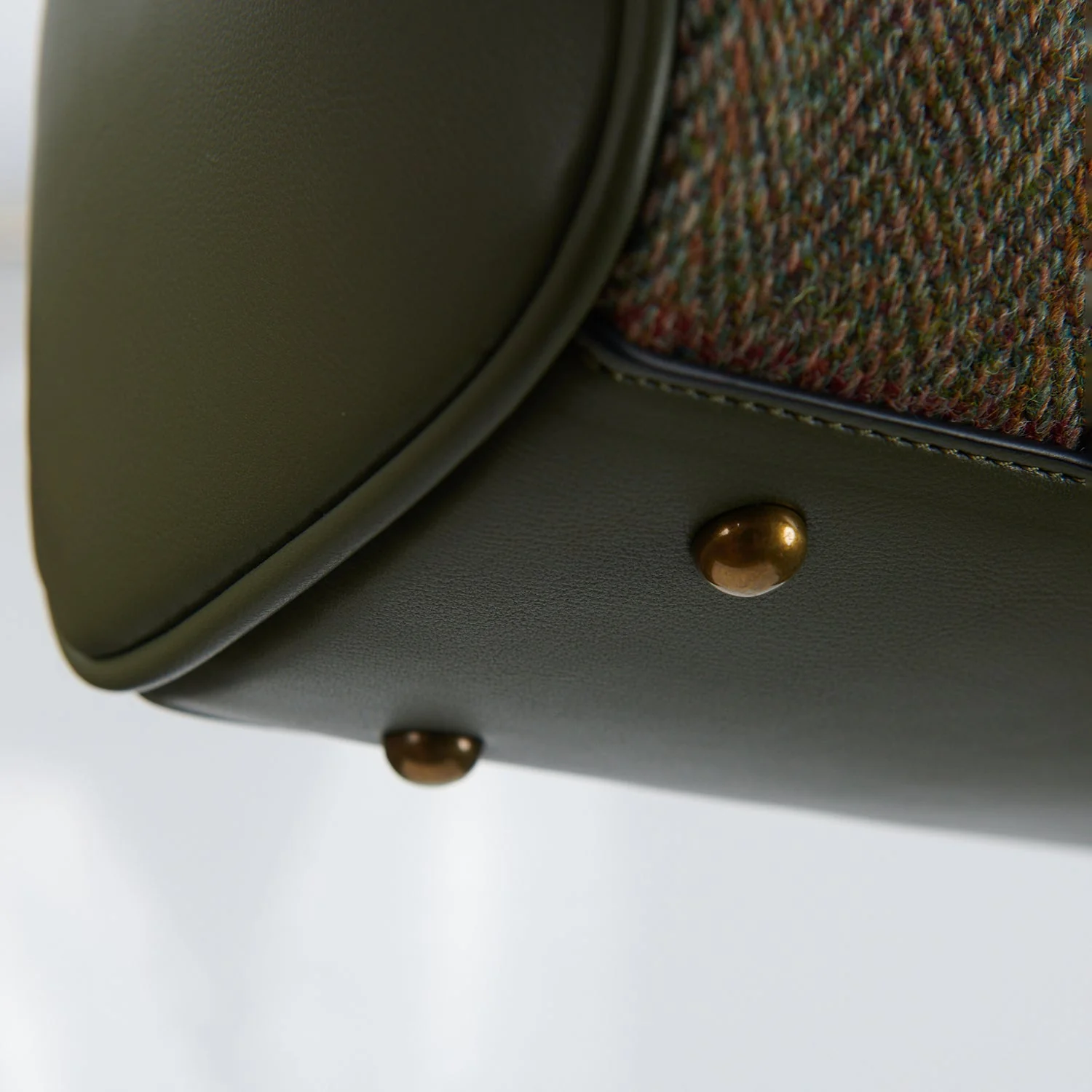 The Medium Duffel - Image 23