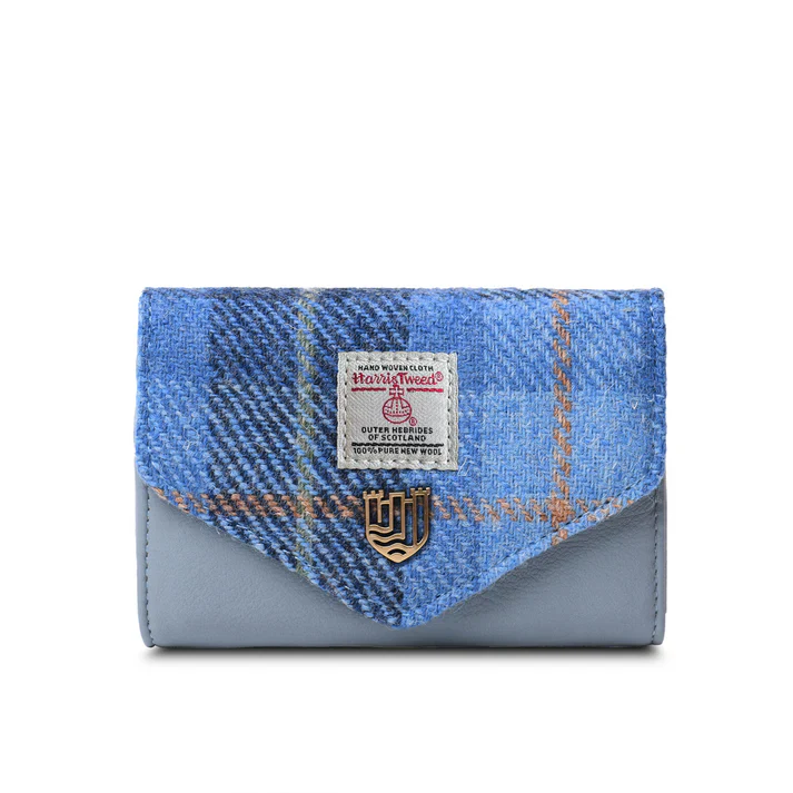 The Small Clasp Wallet