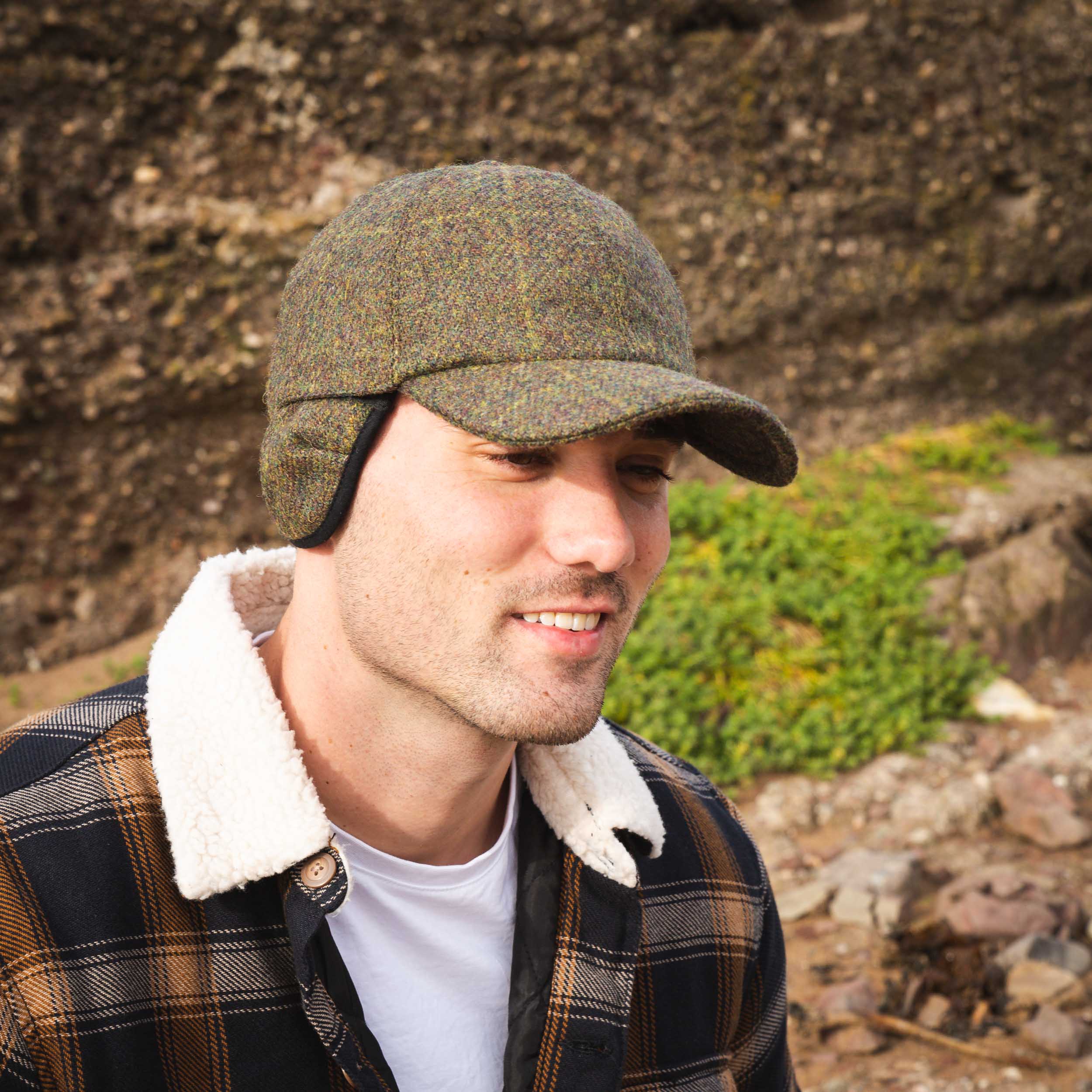 Tweed Baseball Style Cap with Earflaps - Image 9