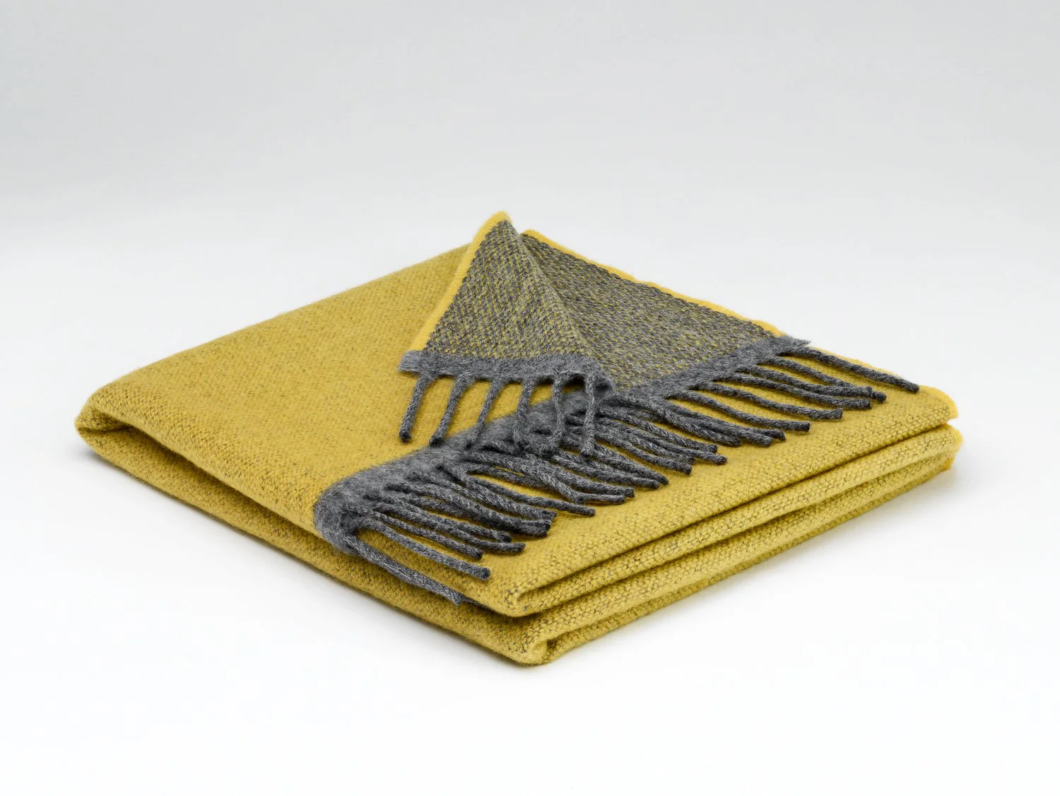 Women's Lambswool and Cashmere Wrap